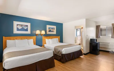 Photo 5 - Skylark Shores Resort