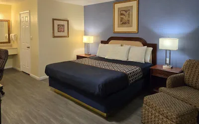 Photo 2 - Rodeway Inn & Suites Blythe I-10