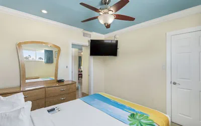 Photo 5 - Bay Palms Waterfront Resort - Hotel and Marina
