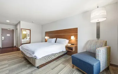 Photo 5 - Holiday Inn Express & Suites Bethlehem Arpt-Allentown Area