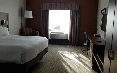 Photo 5 - Holiday Inn Express Hotel & Suites Hillview by IHG