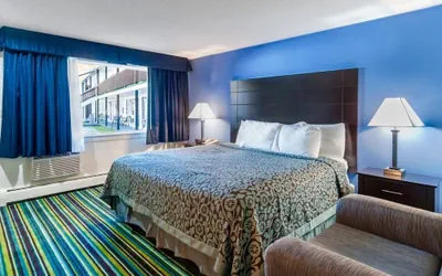 Photo 3 - Beacon Inn and Suites