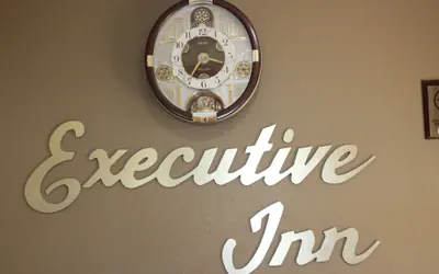 Photo 3 - Cotulla Executive Inn