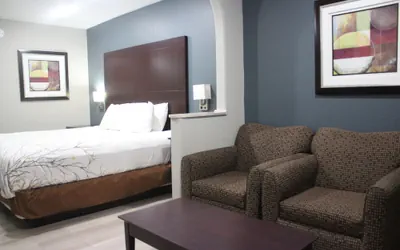 Photo 4 - Cotulla Executive Inn