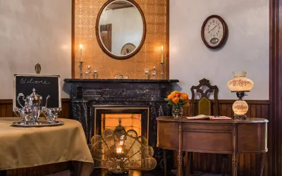 Photo 3 - Sutherland House Victorian Bed & Breakfast