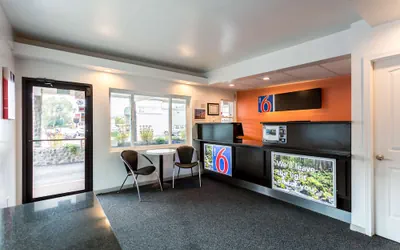 Photo 3 - Motel 6 University Missoula