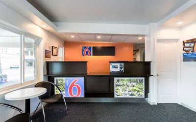 Photo 4 - Motel 6 University Missoula