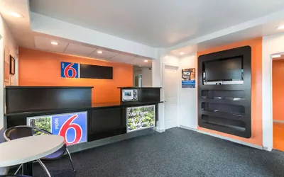 Photo 5 - Motel 6 University Missoula