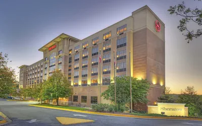 Photo 2 - Sheraton Baltimore Washington Airport Hotel - BWI