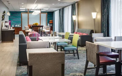 Photo 4 - Hampton Inn Freeport