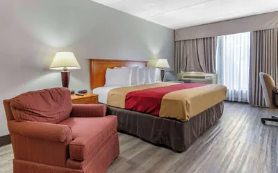 Photo 4 - Econo Lodge & Suites Southern Pines - Pinehurst