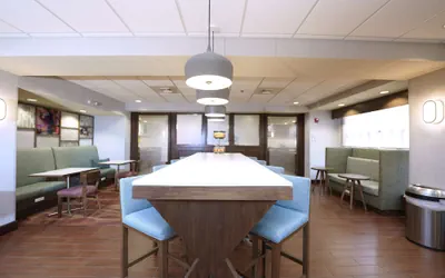Photo 2 - Hampton Inn Hays-North of I-70