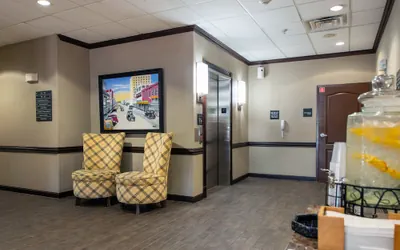 Photo 5 - Hampton Inn & Suites Port Arthur