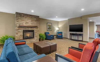Photo 4 - Comfort Suites Cedar Falls Industrial Park