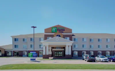 Photo 2 - Holiday Inn Express Hotel & Suites Le Mars by IHG