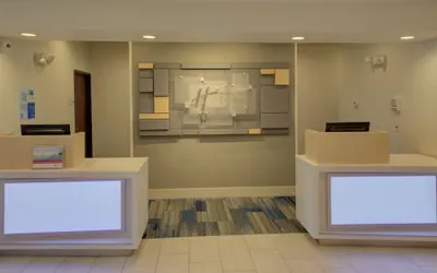 Photo 3 - Holiday Inn Express Hotel & Suites Le Mars by IHG