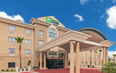 Photo 2 - Holiday Inn Express Hotel & Suites Laredo-Event Center Area by IHG