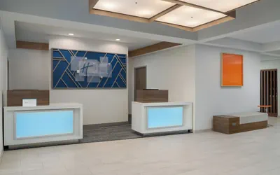 Photo 4 - Holiday Inn Express & Suites Alexandria by IHG