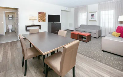 Photo 4 - Staybridge Suites Plano - Richardson Area by IHG