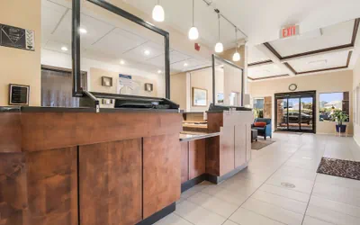 Photo 4 - Comfort Inn Newport