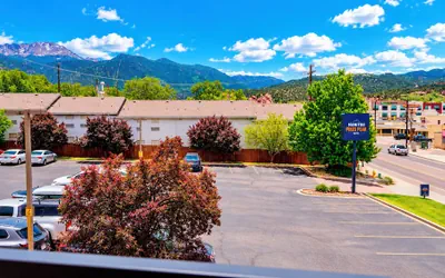 Manitou Pikes Peak Hotel