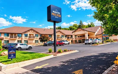 Photo 2 - Manitou Pikes Peak Hotel