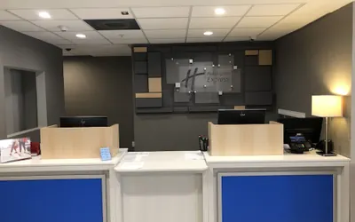 Photo 4 - Holiday Inn Express & Suites West Palm Beach Metrocentre by IHG