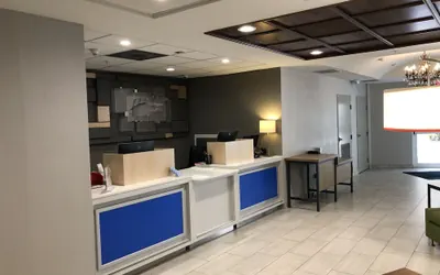 Photo 3 - Holiday Inn Express & Suites West Palm Beach Metrocentre by IHG