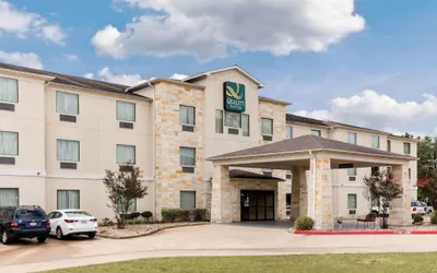 Photo 2 - Quality Suites Huntsville Near University