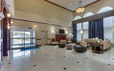 Photo 3 - Holiday Inn Express & Suites Allentown West by IHG