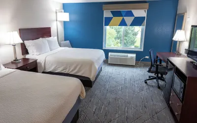 Photo 5 - Holiday Inn Express & Suites Wichita Airport by IHG