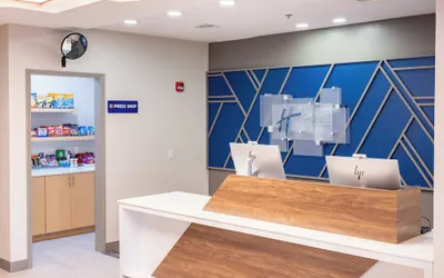 Photo 3 - Holiday Inn Express & Suites Wichita Airport by IHG