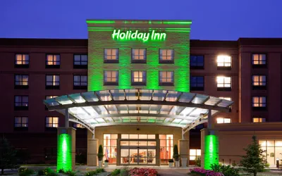 Photo 2 - Holiday Inn Madison at The American Center by IHG