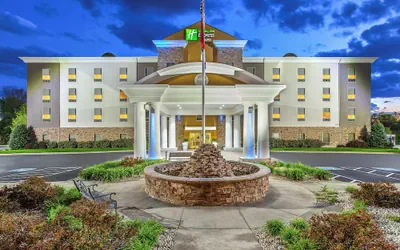 Photo 2 - Holiday Inn Express & Suites Morristown by IHG