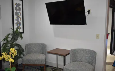 Photo 5 - Holiday Inn Express & Suites McPherson by IHG