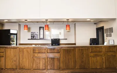 Photo 5 - Country Inn & Suites by Radisson, Winchester, VA