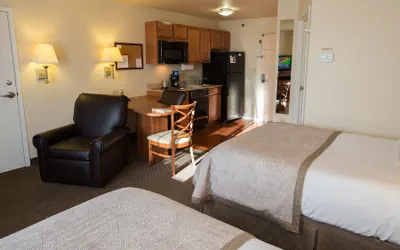 Photo 3 - Candlewood Suites Springfield by IHG