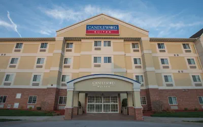 Photo 2 - Candlewood Suites Springfield by IHG