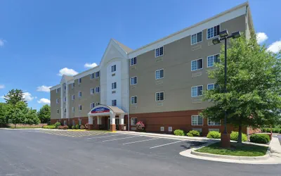Photo 2 - Candlewood Suites Winchester by IHG