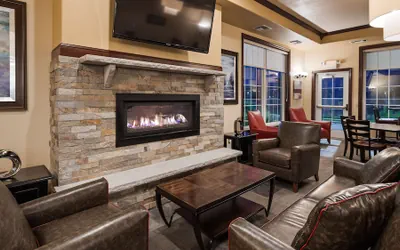 Photo 4 - Best Western Plus Wausau/Rothschild Hotel