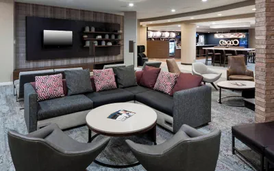 Photo 2 - Courtyard by Marriott Suffolk Chesapeake