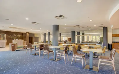 Photo 5 - Courtyard by Marriott Cincinnati North at Union Centre