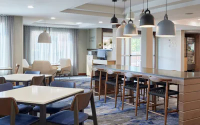 Photo 2 - Fairfield Inn & Suites by Marriott Burlington