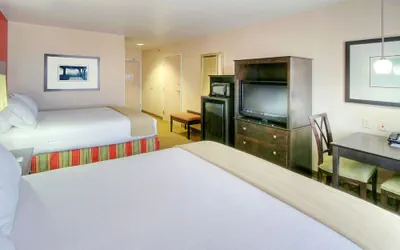 Photo 3 - Holiday Inn Express & Suites Tucumcari by IHG