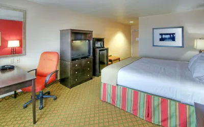 Photo 4 - Holiday Inn Express & Suites Tucumcari by IHG