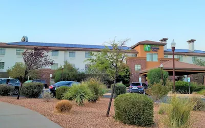 Holiday Inn Express & Suites St. George North - Zion by IHG