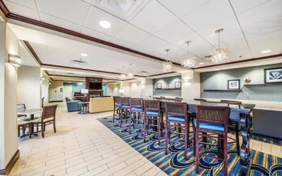 Photo 3 - Hampton Inn Greenfield