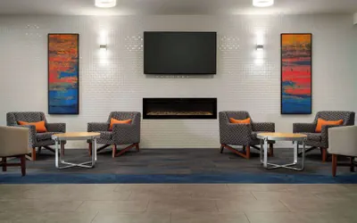 Photo 3 - La Quinta Inn & Suites by Wyndham Stephenville