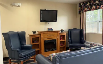 Photo 4 - SureStay by Best Western Huntsville East