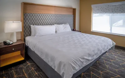 Photo 3 - Holiday Inn Hotel & Suites Beckley by IHG